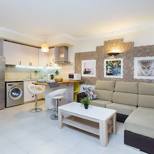 feng-shui-apartment.adeje-hotels.com/